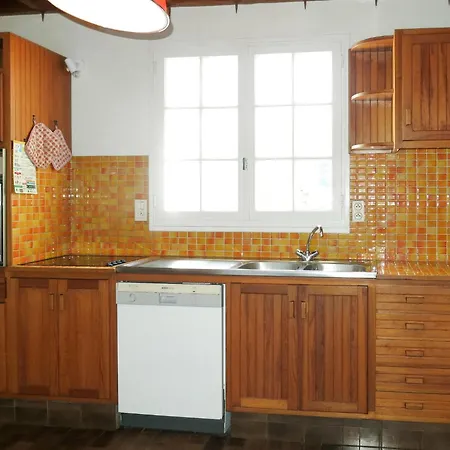 Stergann By Interhome Mesquer